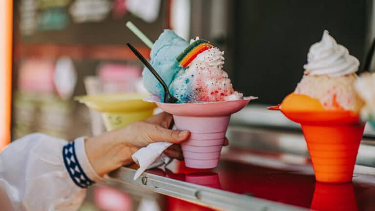 Food vendor serving ice cream at the Choctaw labor Day Festival