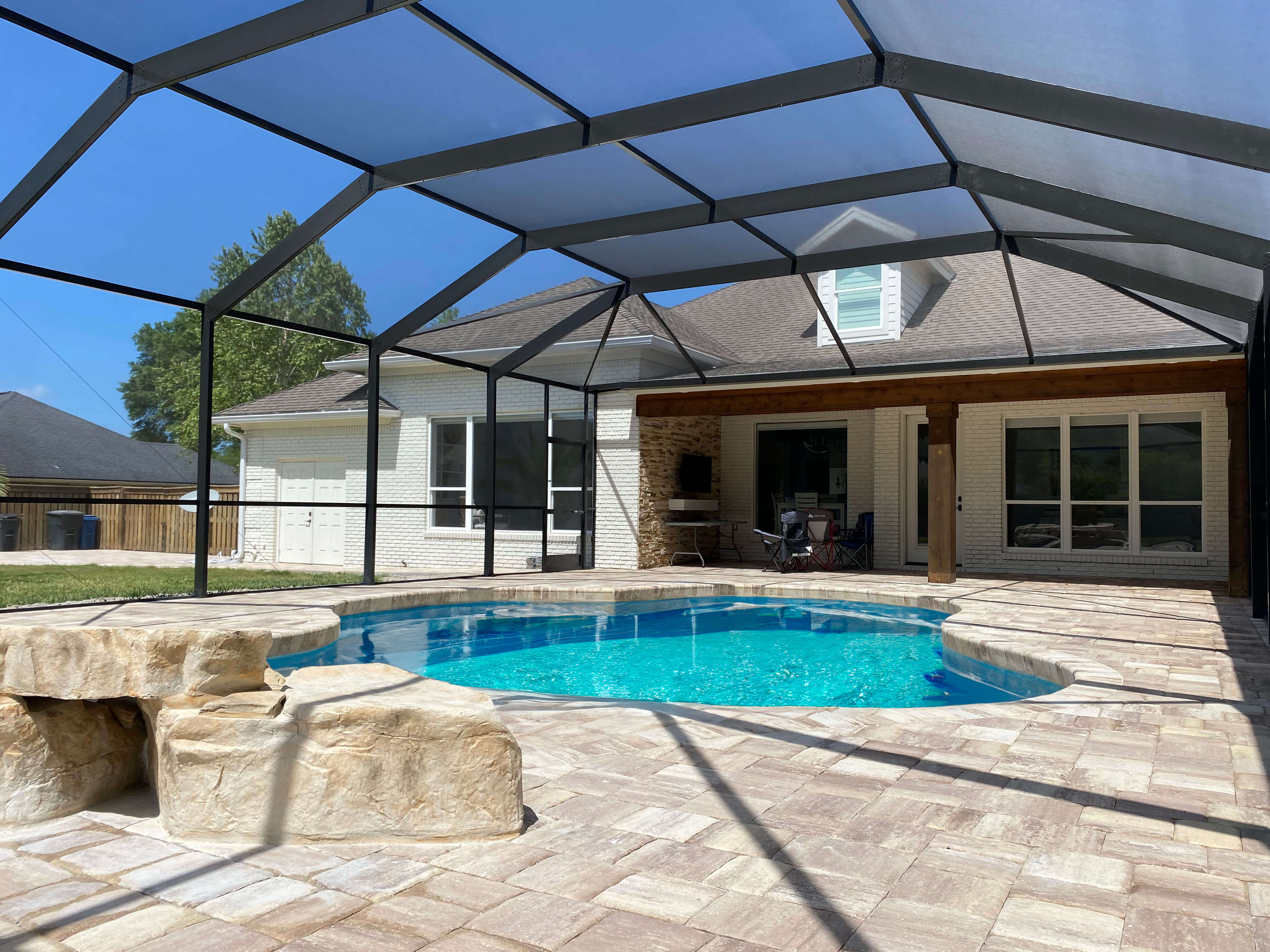 IMG_4658 (1)_W Pool Water 2 Screen Enclosures and More a Jacksonville, Florida screen enclosure company is a leader in the industry.