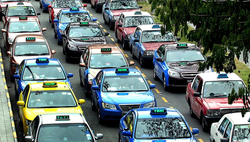Taxi Surcharges in Singapore: A Quick Guide for Passengers 2 Taxi waiting line