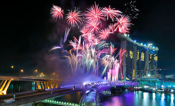 19 Best Spots to Watch New Year's Fireworks in Singapore: Prime Locations Revealed 8 Helix Bridge - New Year's Fireworks in Singapore