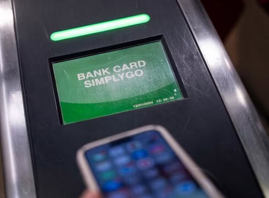 How to Use Bus in Singapore: A Comprehensive Guide for Seamless Travel 11 Bus Payment Method by SimplyGo Credit Card