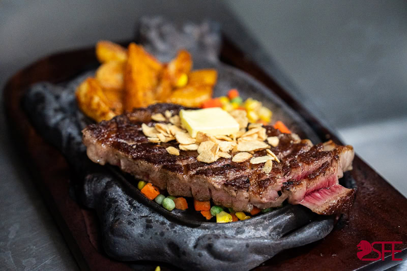 Dining at Steak Sudaku Beach Road - The The Ultimate Ōmi Beef Wagyu Experience in Singapore 9 Steak Sudaku Beach Rd - A5 Grade Marbled Ōmi Beef — Medium Rare