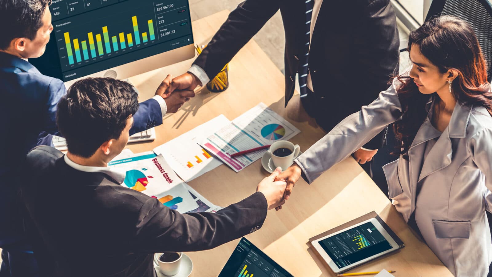 Apis And Isv Partnerships Blog Header | Business People Shaking Hands