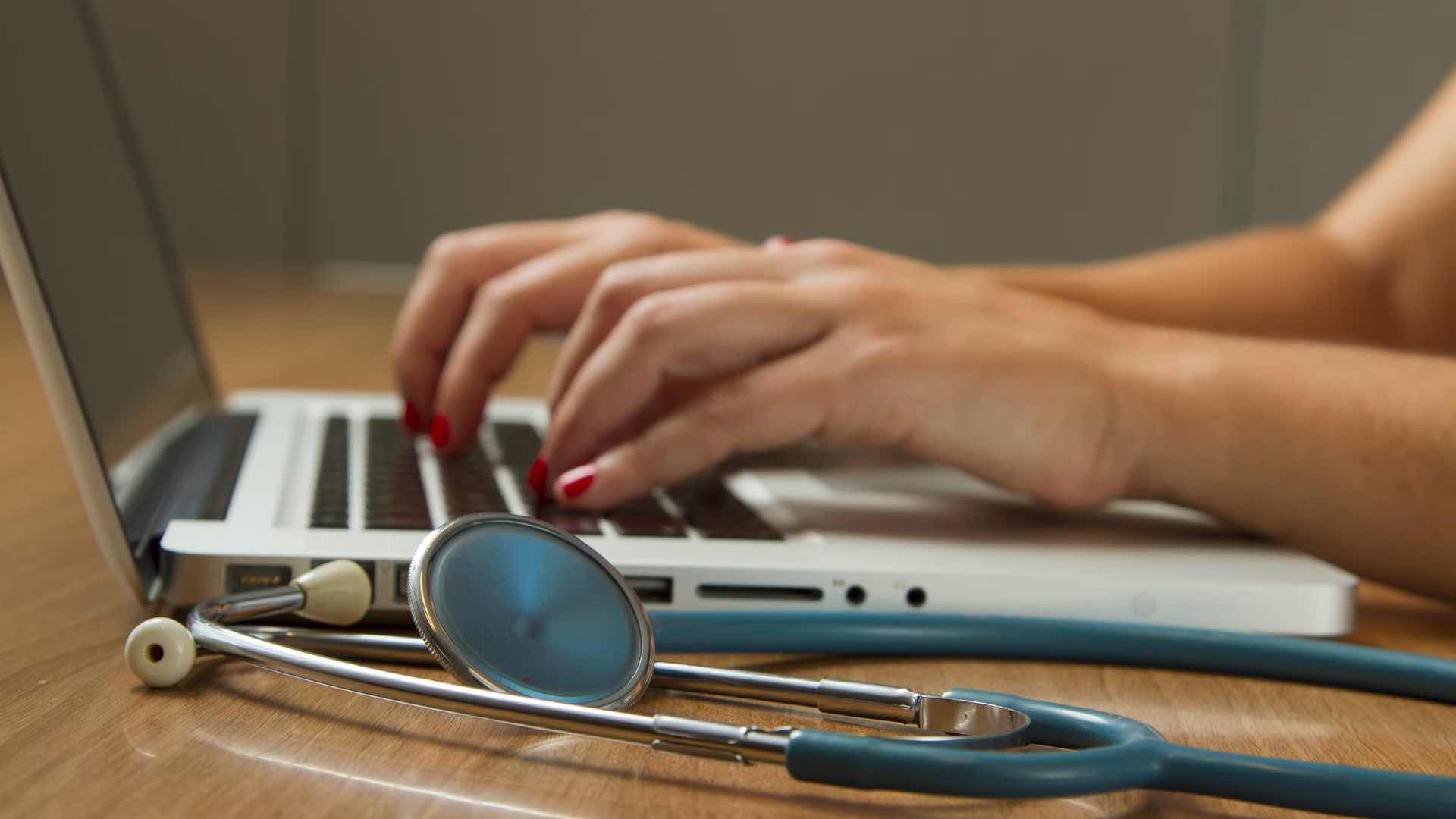 Pci And Hipaa Compliance | Doctor On Computer Secure Pci Hipaa Healthcare Credit Card Processing