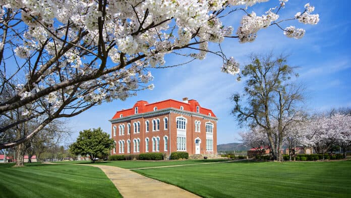 Tvshkahomma Capitol Museum