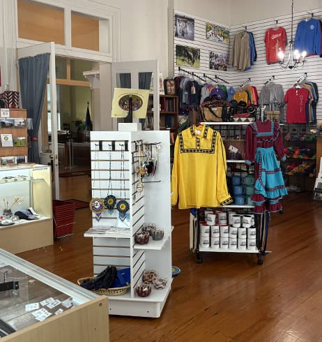 Tvshkahomma Capitol Museum Gift Shop