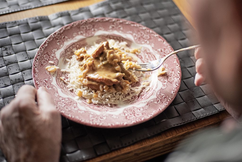 Teller mit Mahlzeit