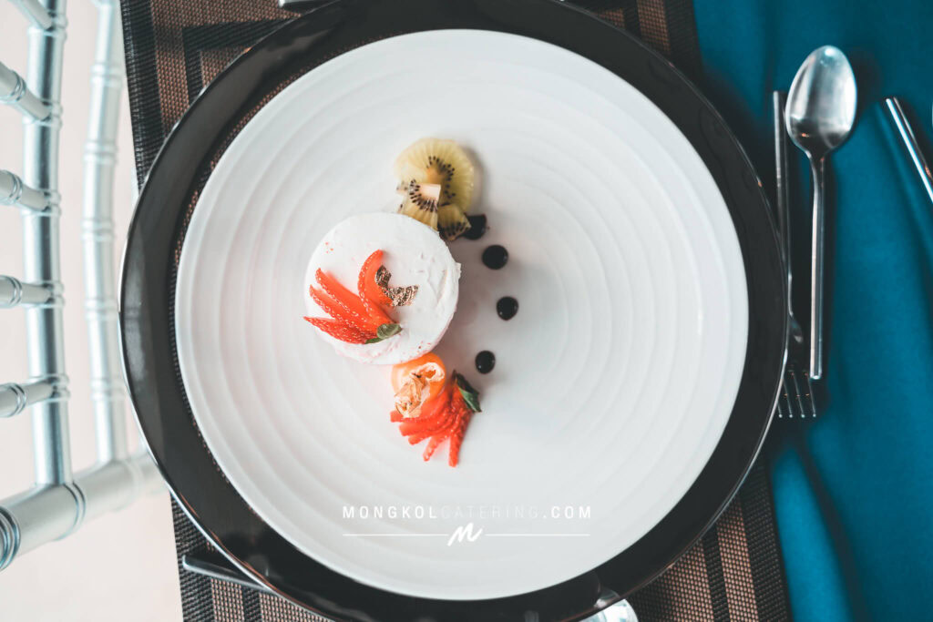 Sit down dinner เลี้ยงรับรองลูกค้า ในตีมสีน้ำเงิน @ Ananda