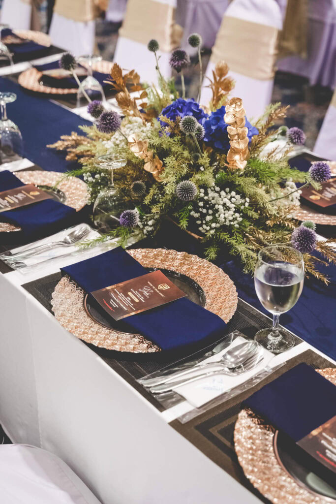 จัดตกแต่งโต๊ะนั่งทาน เซ็ต VIP @ Baiyoke Tower II