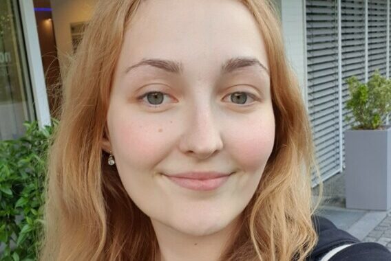 Janine - SMILE Pro