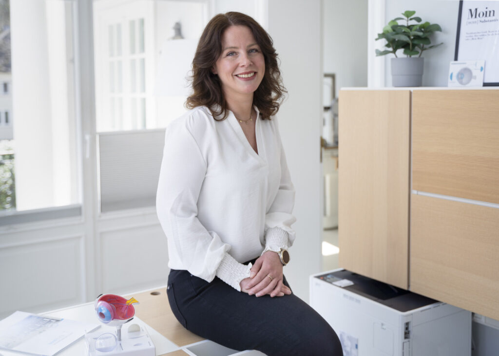 Leiterin Augenlaser-Team Michelle im Erstcheck-Beratungszimmer nordBLICK Kiel