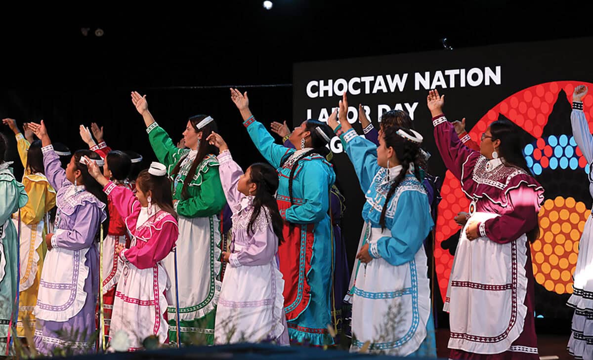 Princesses perform the Lord's Prayer.