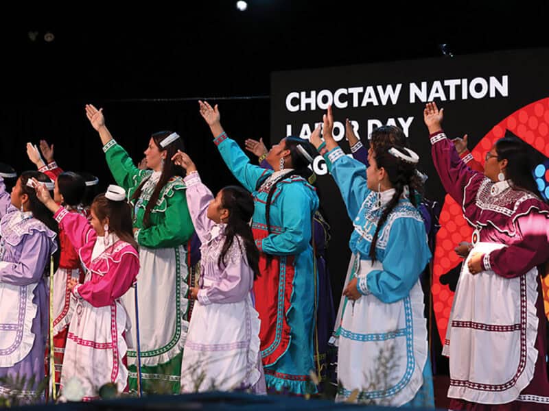 Princesses perform the Lord's Prayer.