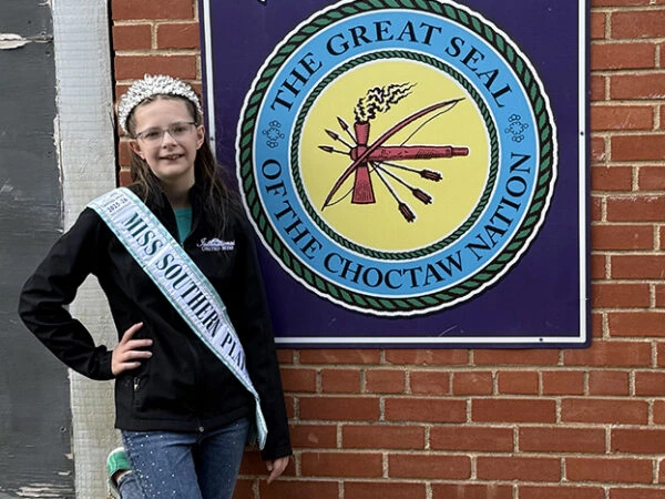 Bracefully Karleigh: 11-year-old turns scoliosis journey into advocacy