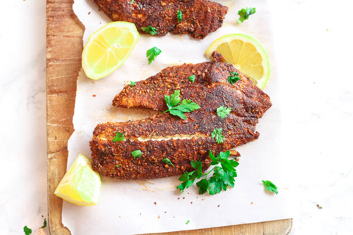 blackened flounder with lemon slices