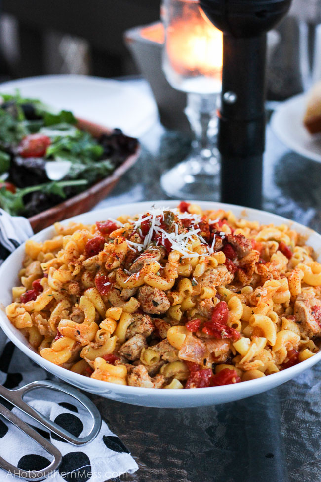 This spicy cajun chicken pasta combines heat, tender protein, and a creamy pasta into one dish. It's a spicy, creamy, and oh so delicious one-pot meal in under 30 minutes! www.ahotsouthernmess.com