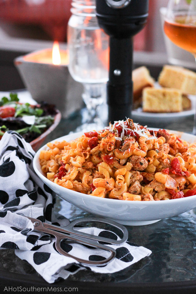 This spicy cajun chicken pasta combines heat, tender protein, and a creamy pasta into one dish. It's a spicy, creamy, and oh so delicious one-pot meal in under 30 minutes! www.ahotsouthernmess.com