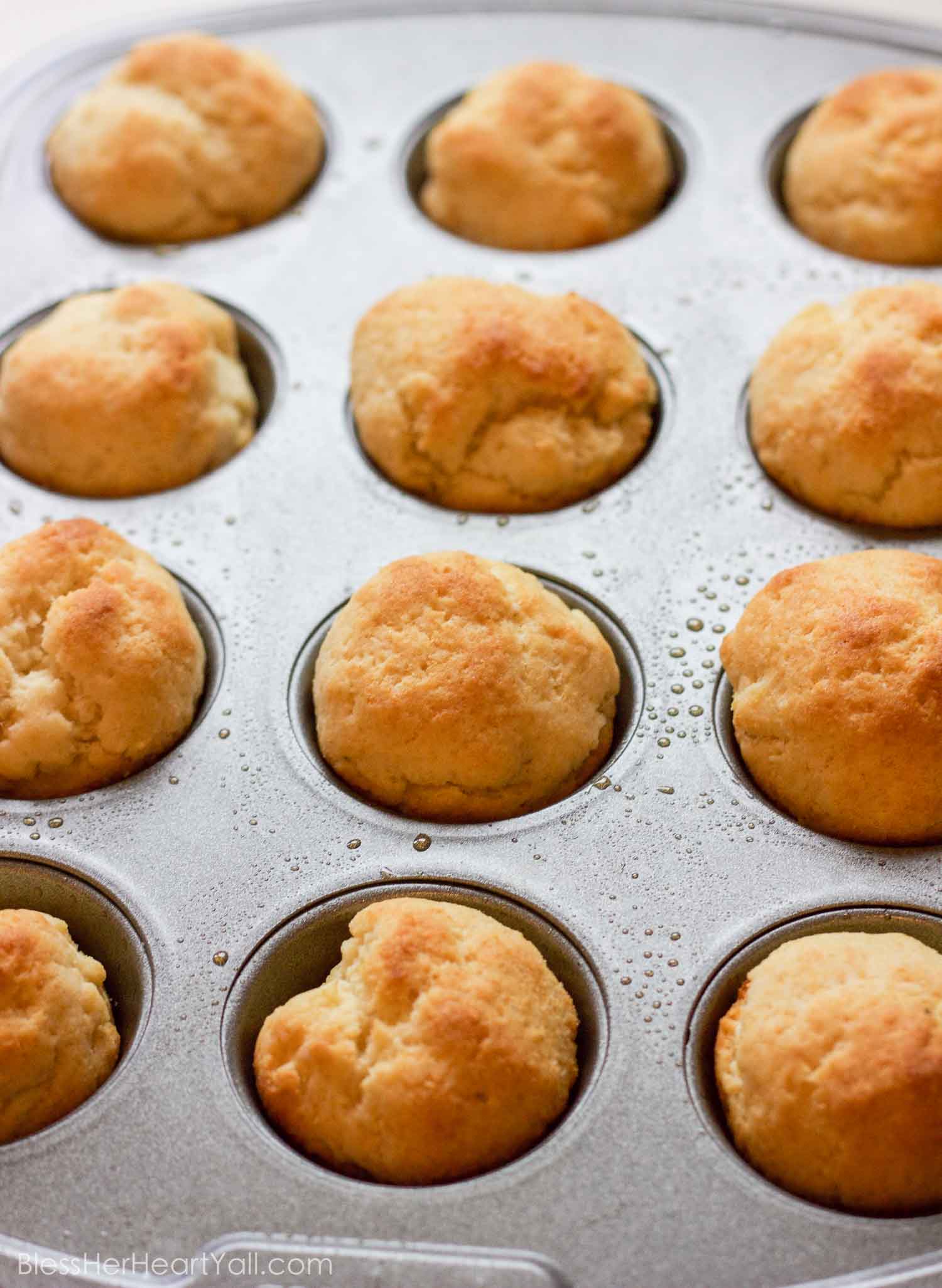 These easy 9-minute fluffy gluten-free buttermilk biscuits are what you have been waiting for! They are fluffy and moist, soft and buttery sweet, and only 5 ingredients if you already have our DIY Bisquick Mix!