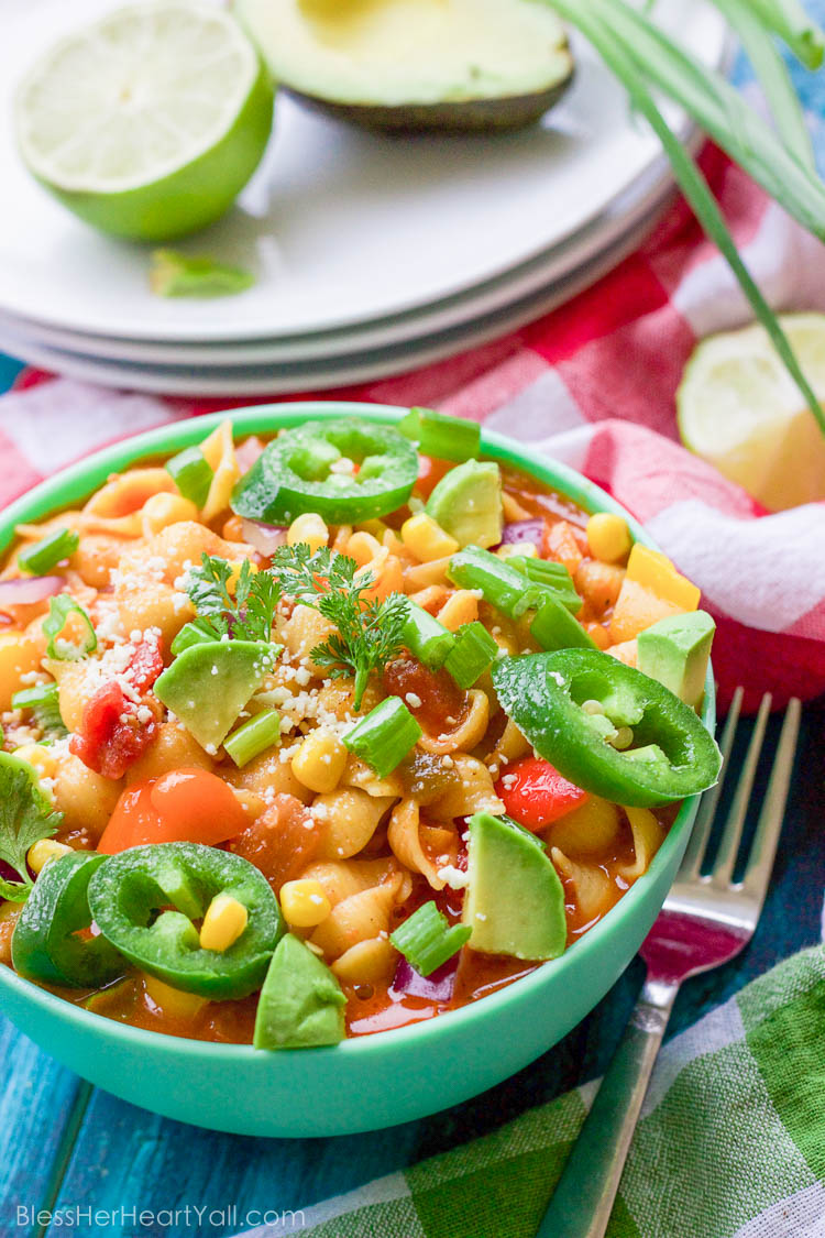 This gluten-free chicken taco pasta combines the fiery tastes that come with fresh chicken tacos with the comforts of creamy pasta! The spicy taco sauce goes great with your favorite noodles and chopped mexican veggies for an amazing fiesta for your taste buds!