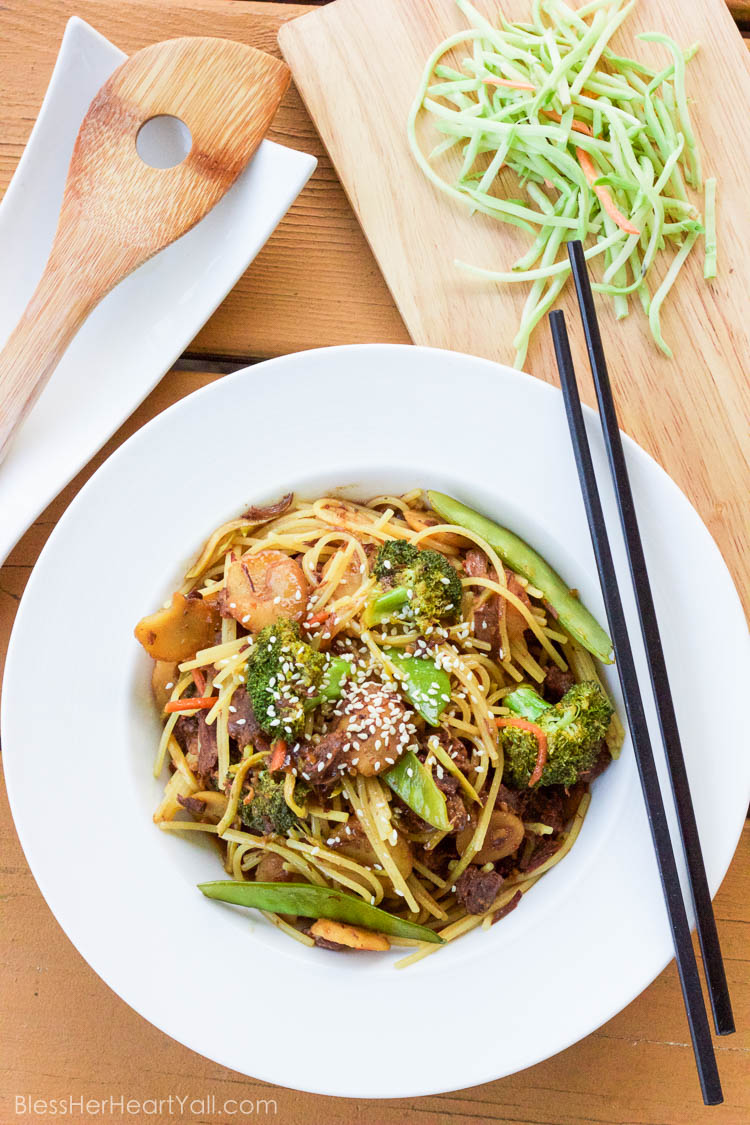 This slow cooker beef lo mein tosses budget-friendly pieces of beef into an easy asian-inspired sauce and turns in into a delicious spicy garlicky noodle-y gluten-free dish that's perfect for those busy weeknights!