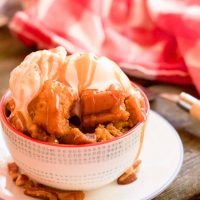 gluten free slow cooker pumpkin pecan bread pudding