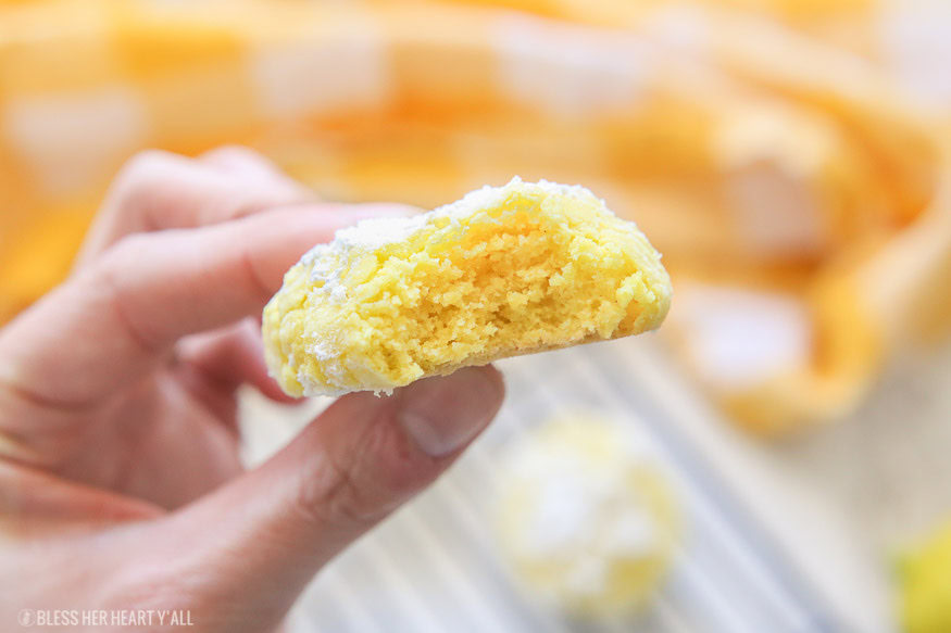 Gluten free lemon crinkle cookies combine light fresh lemon flavors into soft and doughy cookies that are sprinkled in delicious powdered sugar before being baked for a quick 10 minutes!