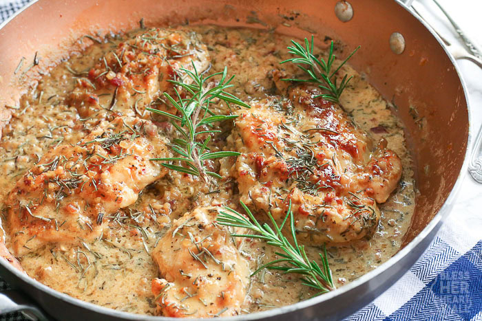 chicken breasts in white wine sauce 