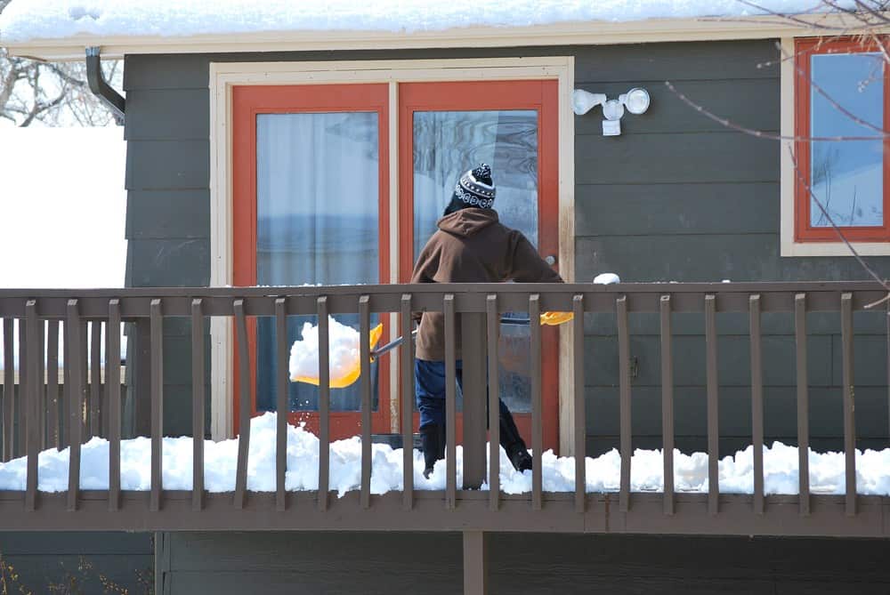 Should You Shovel Your Deck? Backyard Bella