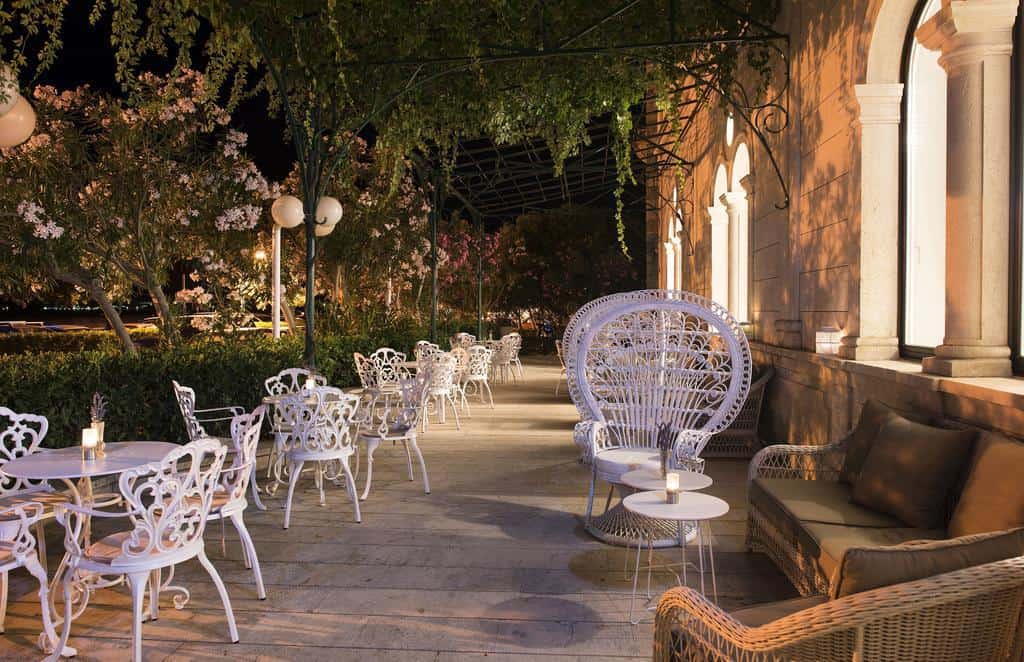 outdoor lounge area photo