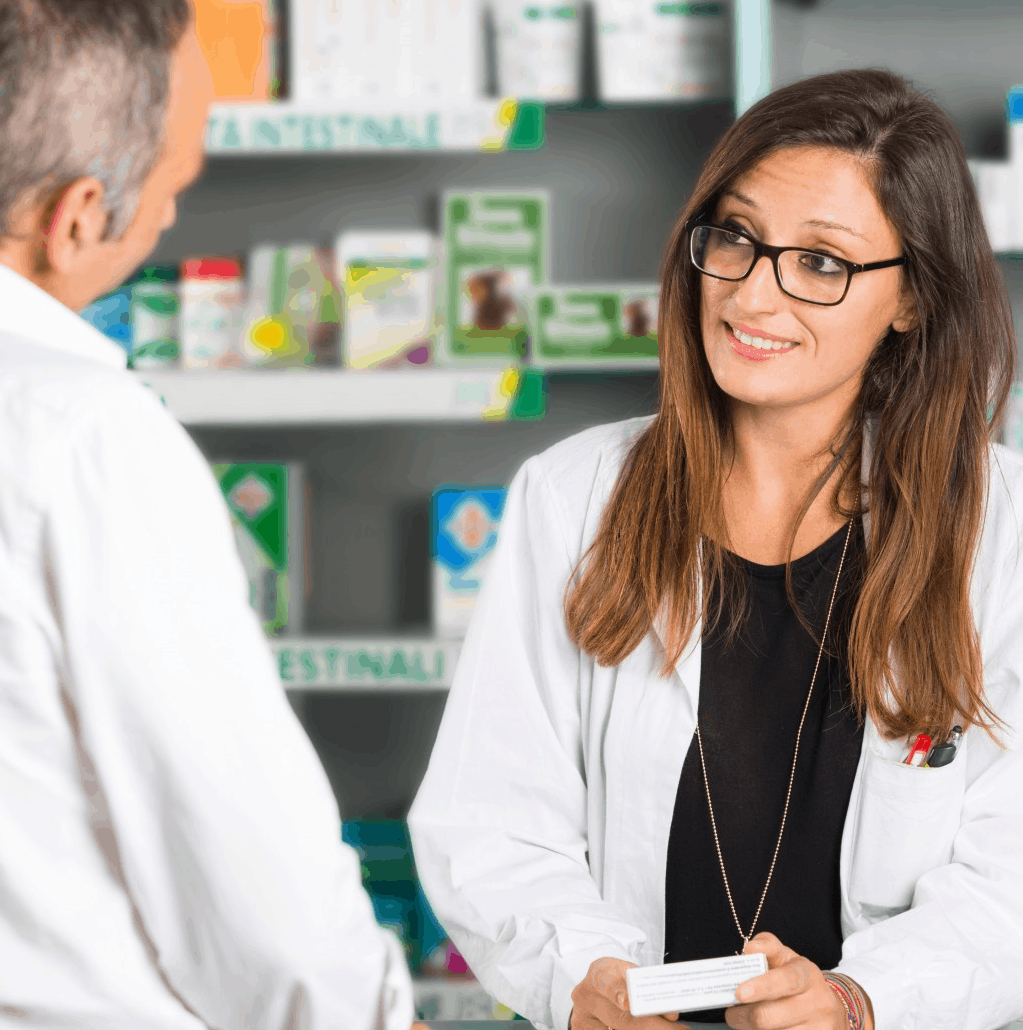 What's The Difference Between Pharmacy Technicians and Pharmacy