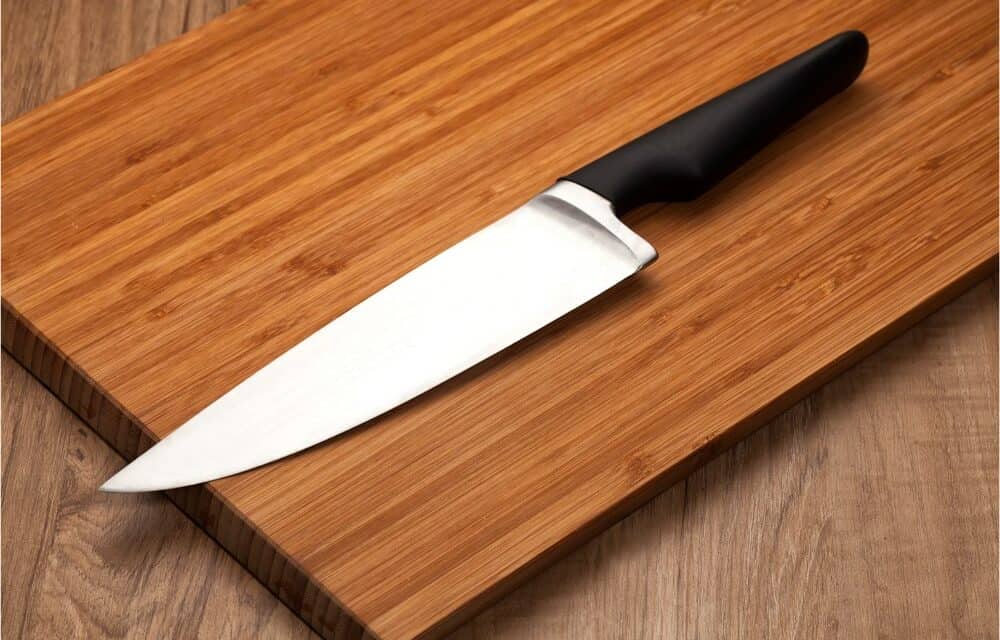 How Much Should A Kitchen Knife Weigh?