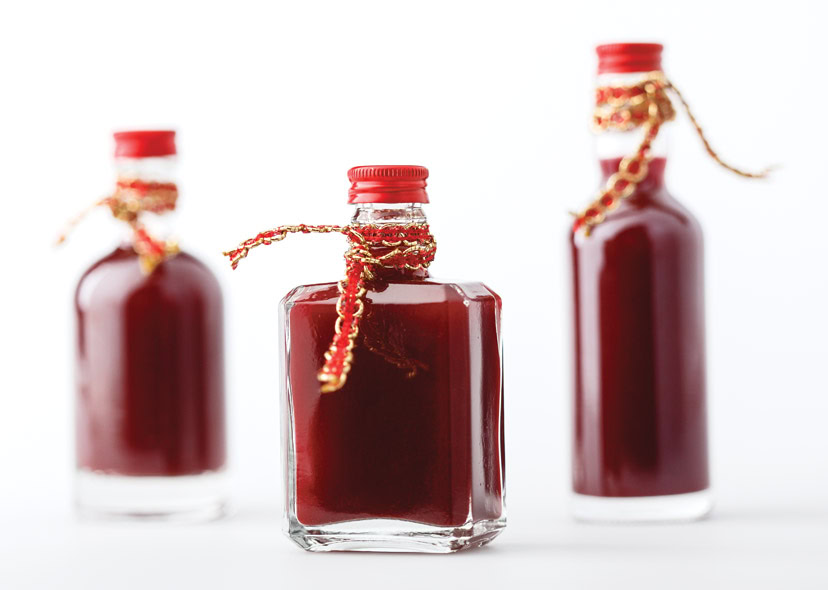 homemade cranberry bitters