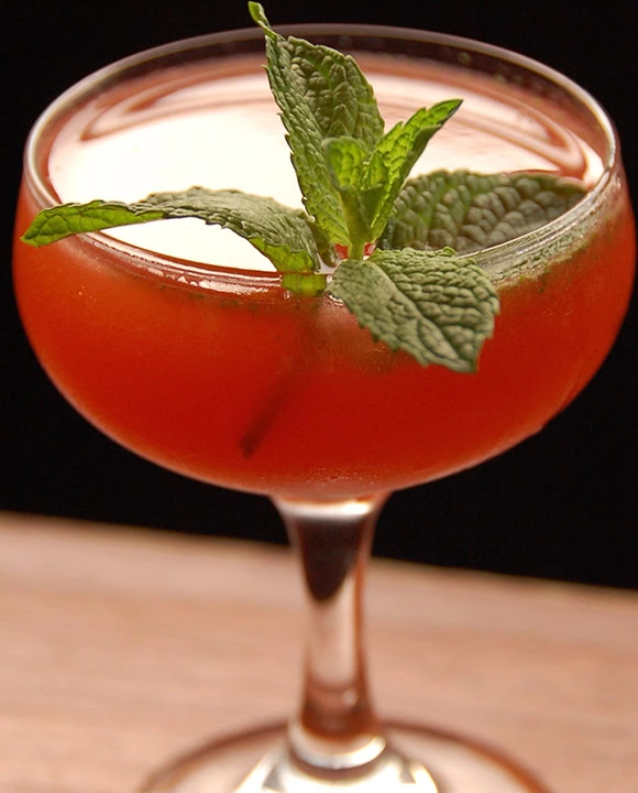 anvil-smitten-cocktail-vertical-crdt-alex-negranza