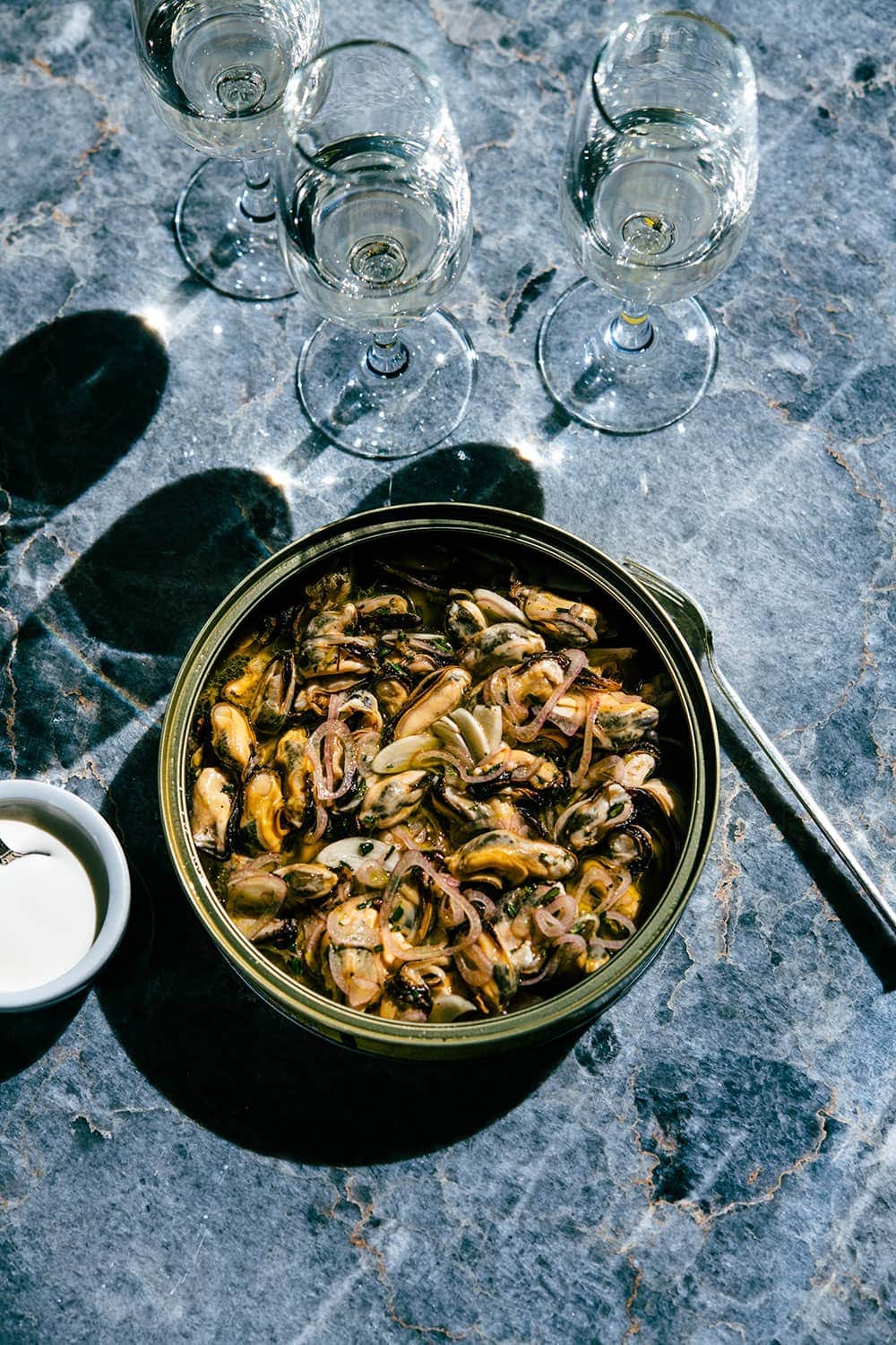 Cure Mussels in Absinthe