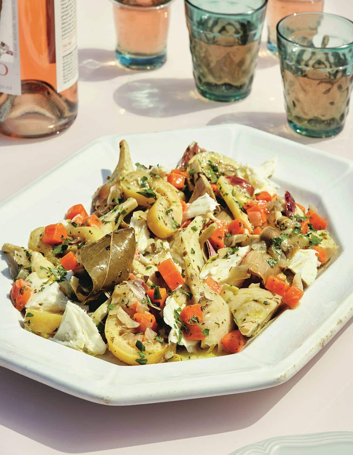Stewed artichokes with mozzarella