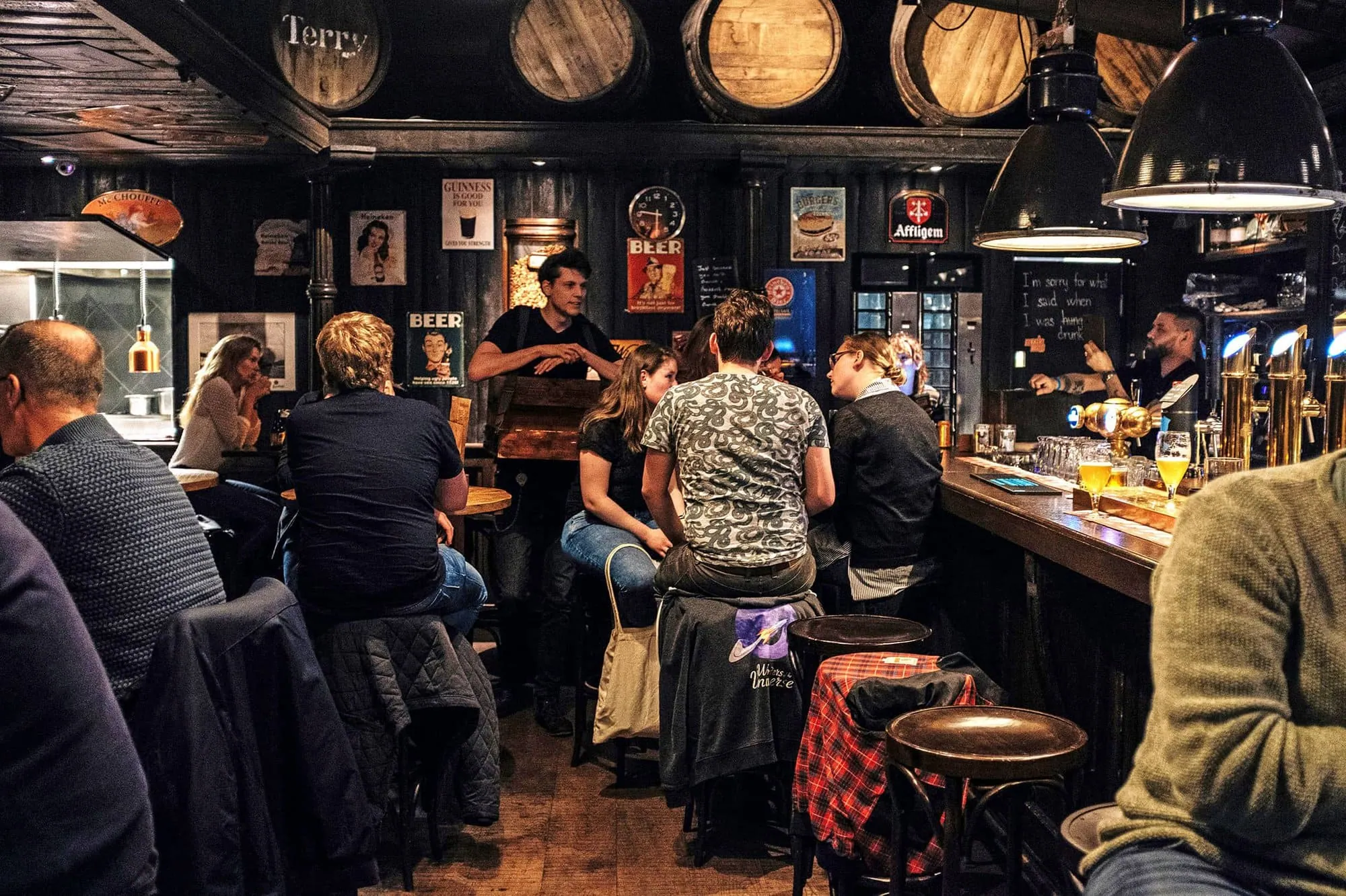 Craic in Irish bar