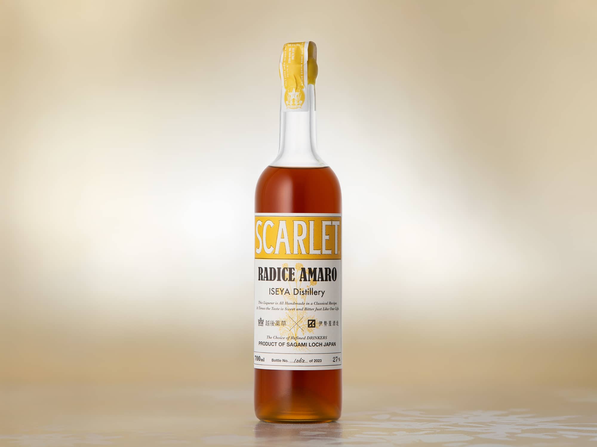 Scarlet Radice Amaro