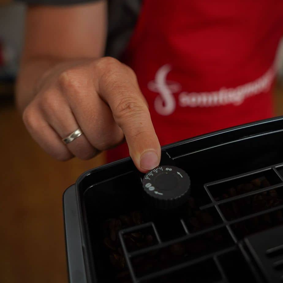 DeLonghi ECAM 23.466.B - Mahlgradeinstellungsregler