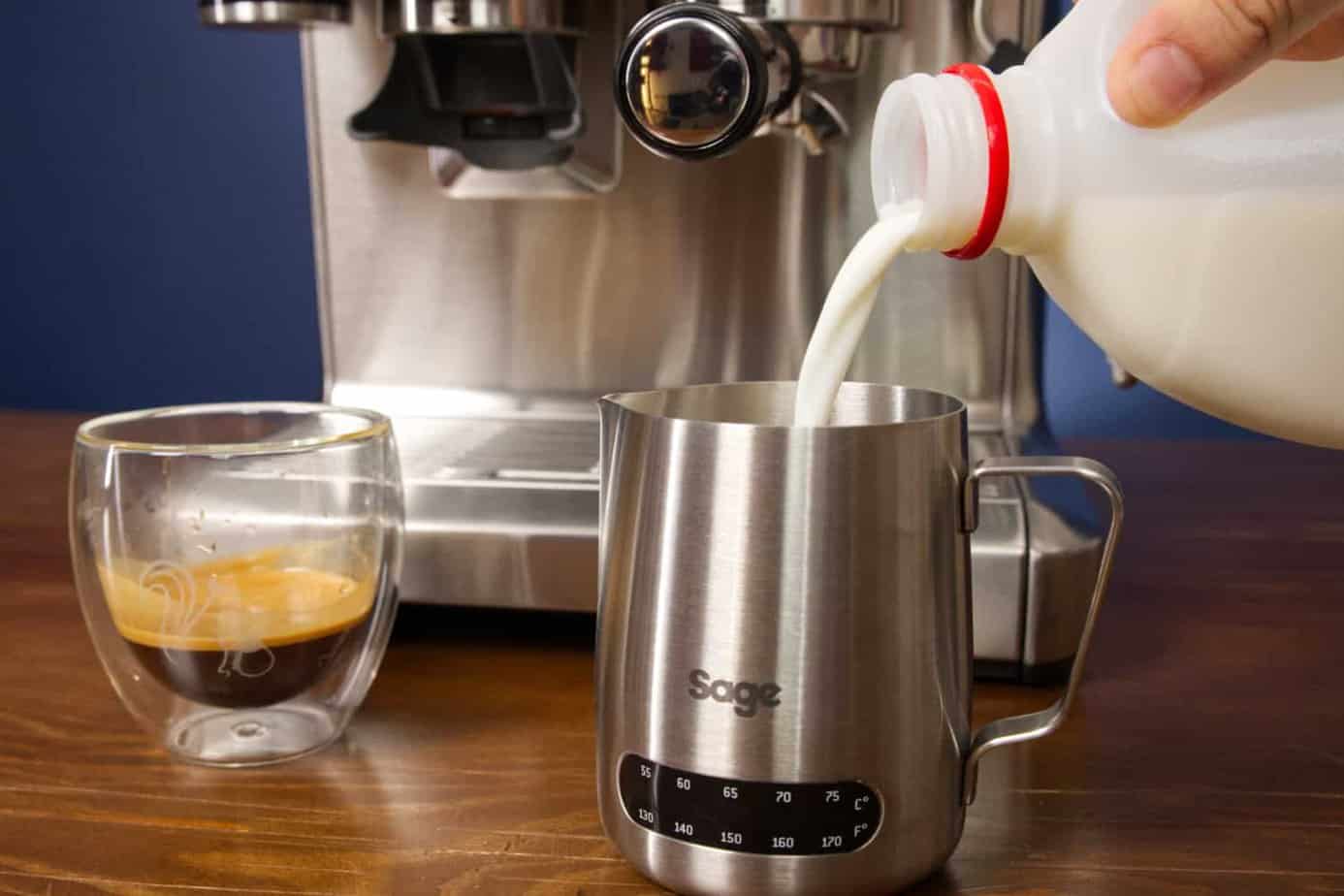 Sage Barista Express Milch Einfuellen