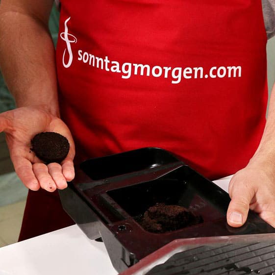 Siemens EQ.9 s500 - Tresterbehälter und Kaffeepuck