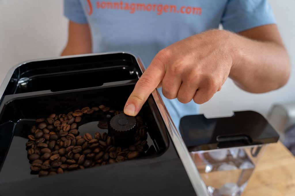 Tchibo Esperto Caffè - Bohnenfach mit Mahlgradeinstellungsrad