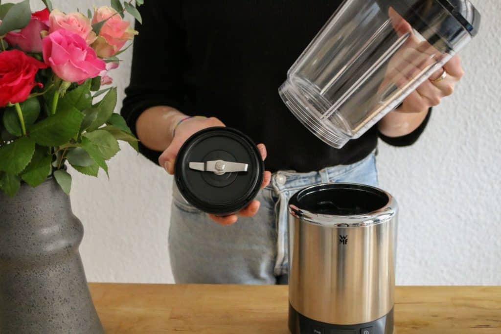 WMF Kult Pro Multifunktionsmixer auseinander genommen - Messerblock, Mixbehälter und Standfuß