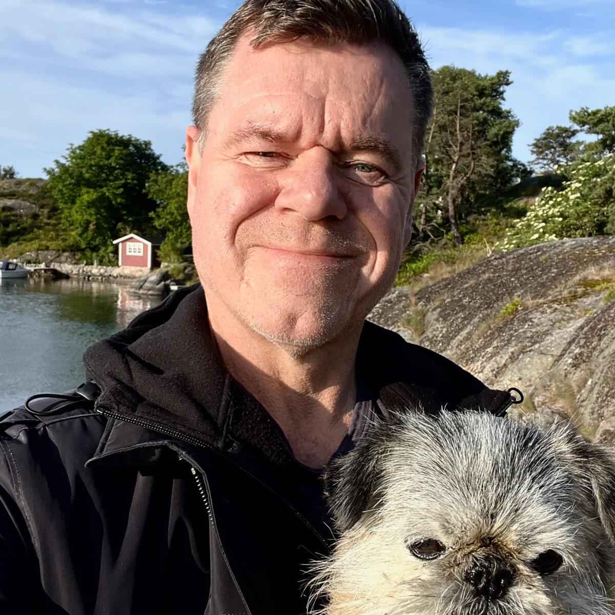 Bild på mig och min hund med sommarkänsla