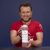 Arne mit Spezialentkalker