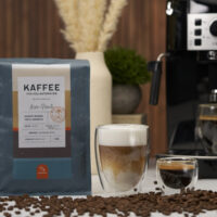 Klassik Kaffee fuer Vollautomaten mit Getraenken und DeLonghi Magnifica S
