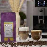 Decaf Kaffee fuer Vollautomaten mit Getraenken und Jura E8
