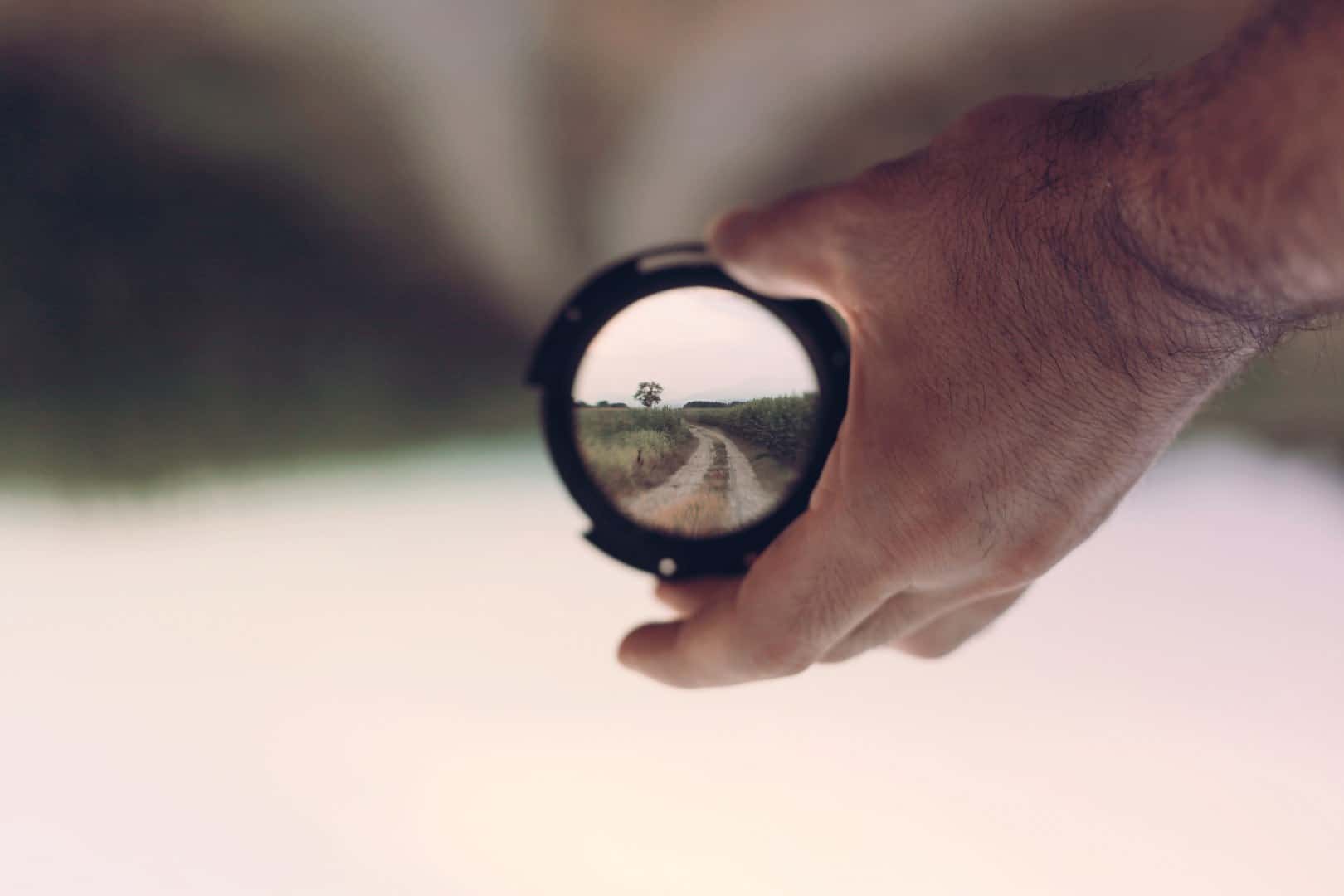 التفكير عالمياً والتنفيذ محلياً في الصف