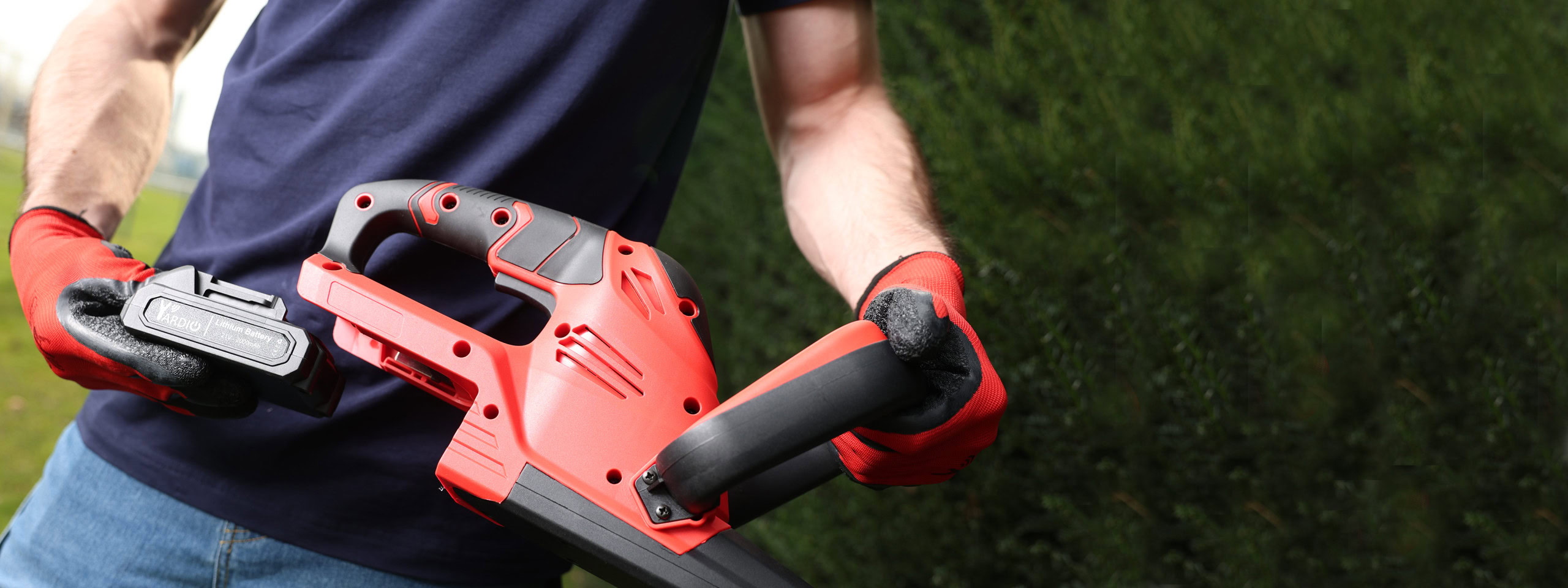 Taille-Haie Sans Fil 21V - Lame 52 Cm, Batterie 4Ah, Moteur Sans Balais 600W - Jusqu'à 48 Cm De Coupe, Silencieux