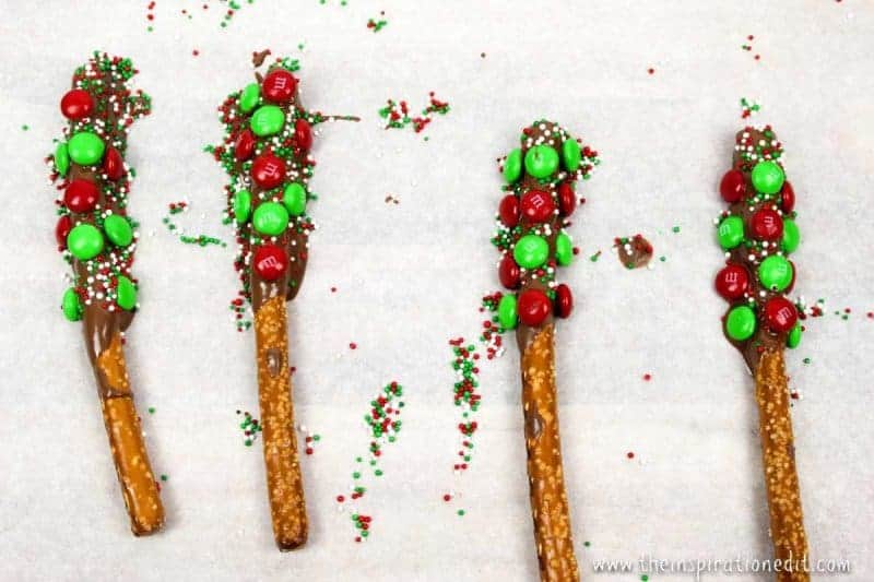 Christmas Pretzel rods