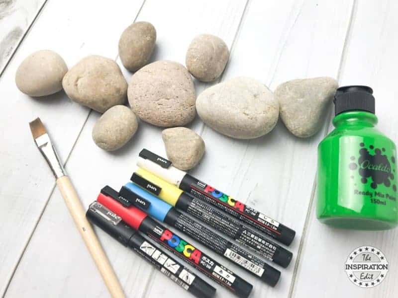 crocodile rock stone art idea and rock painting ideas